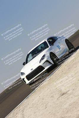 media/Oct-05-2025-Speed Ventures (Sun) [[aa9b841edf]]/Black/Session 2 (Turn 2)/